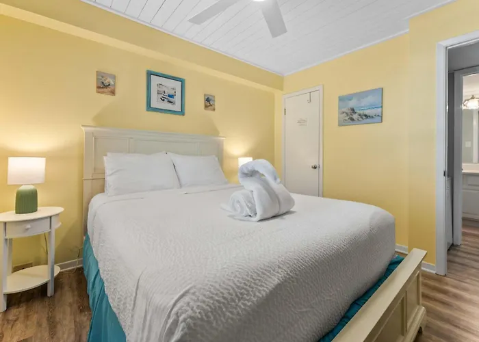 Beachfront 2br With Pool And Access Holiday home Gulf Shores