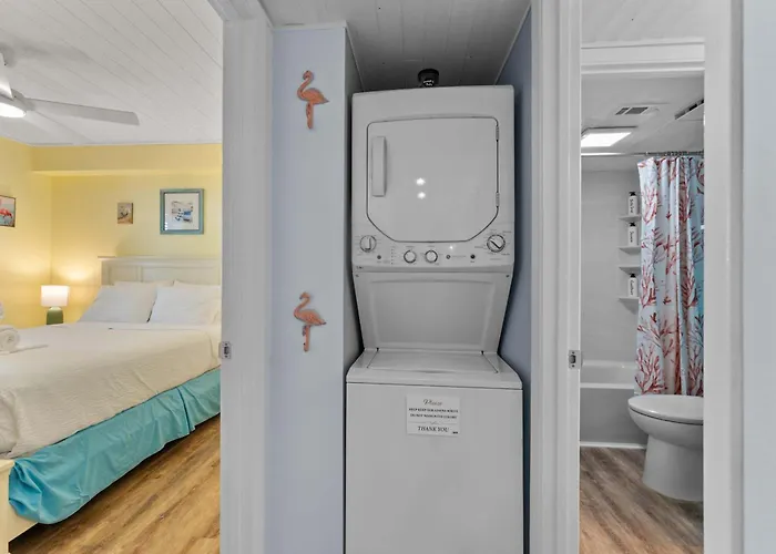Holiday home Beachfront 2br With Pool And Access Gulf Shores