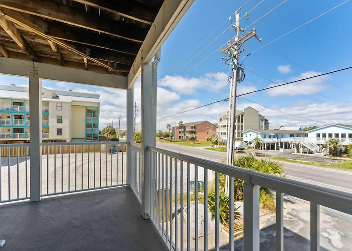 Beachfront 2br With Pool And Access *